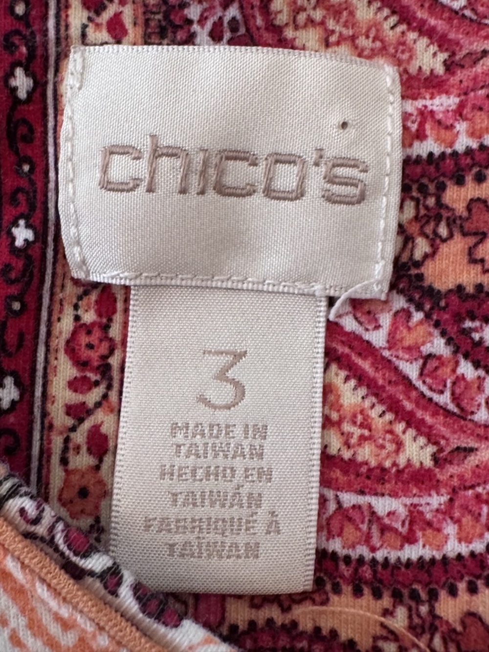 Chico's Pink Paisley Patchwork Tunic Blouse V-Neck Cotton Stretch Size 3 / US XL - Picture 4 of 5